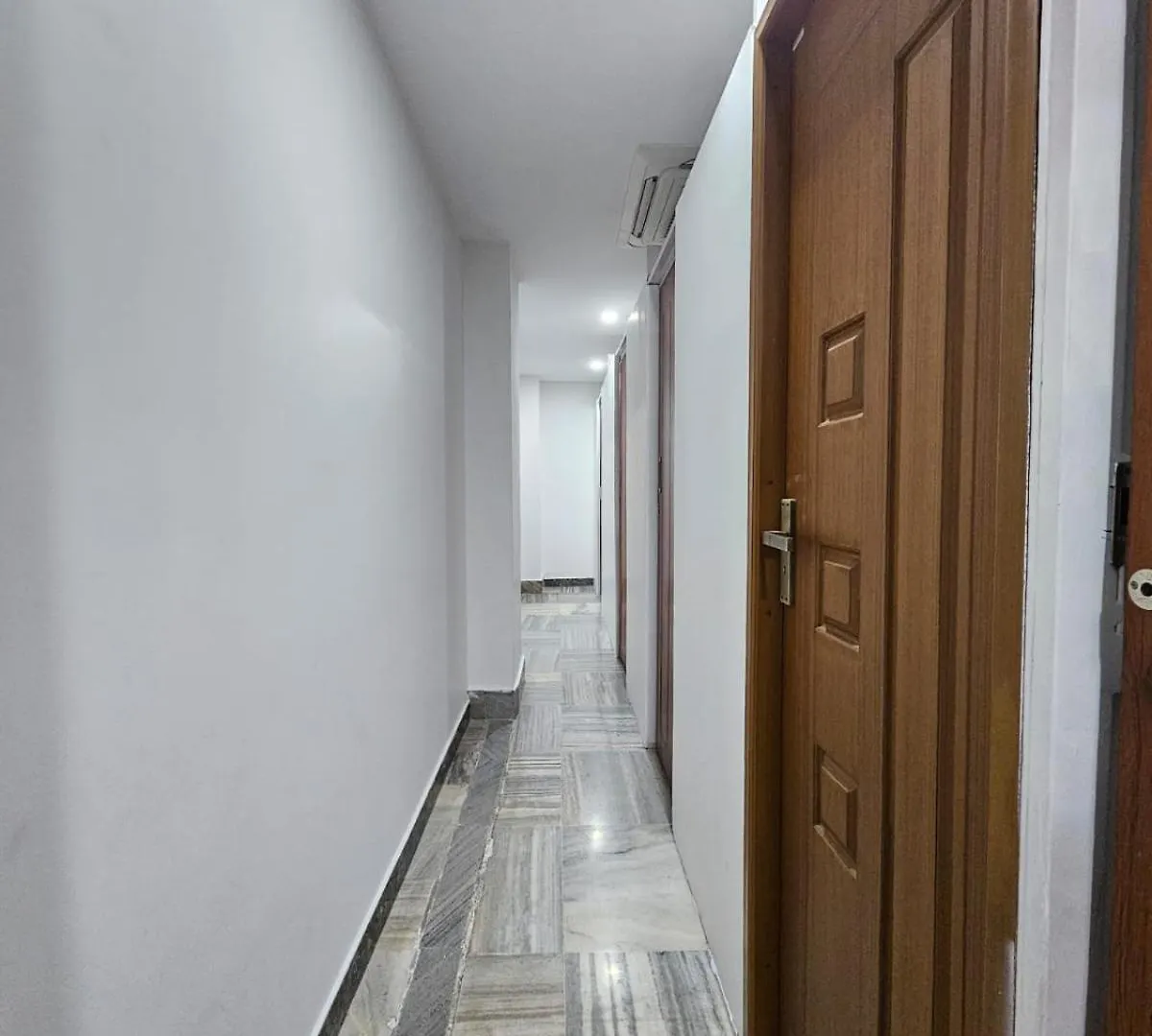 Lowfare Dormitory Kozhikode