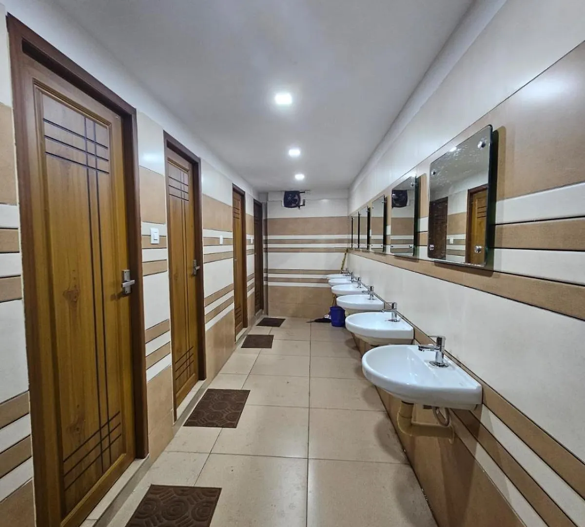 Lowfare Dormitory Kozhikode 0*,